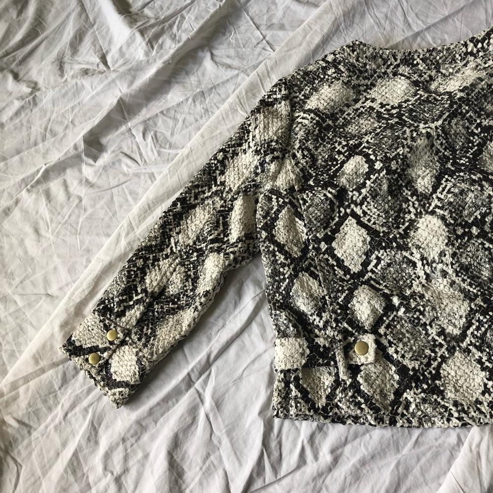 Ruby Rd Faux Snakeskin Croo ZIP Jacket - Picture 10 of 10